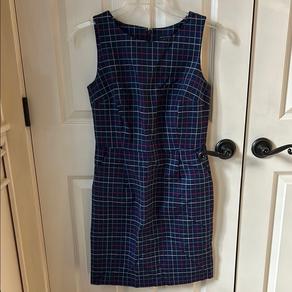Blue Multicolor Sleeveless Sheath Knee Length Dress with Scoop Neck for Work